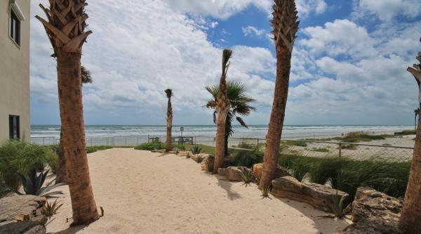 Pelican C402 New Smyrna Beach Exterior photo